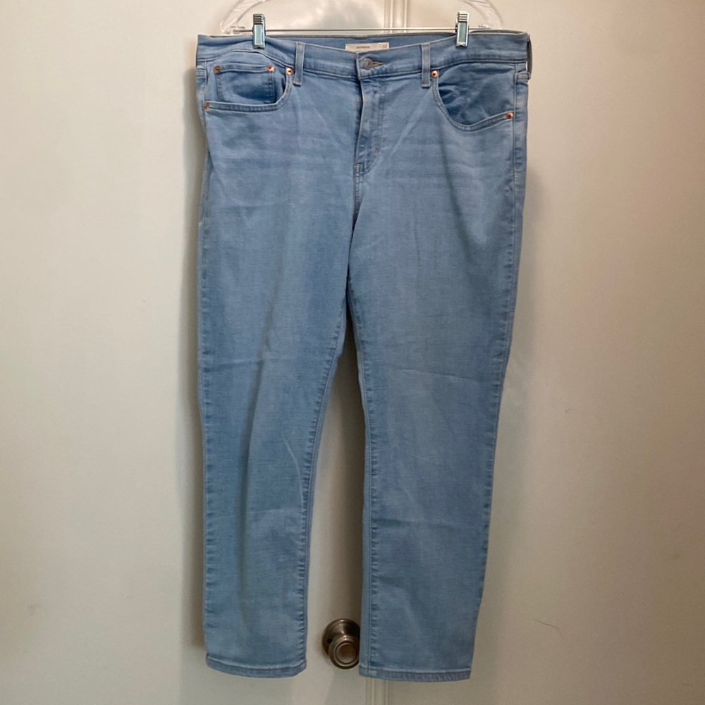 Levi’s Light Blue Jeans size 33